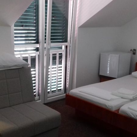 Guest House Babic Неум Екстериор снимка