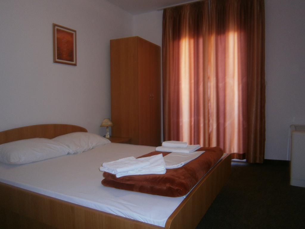 Guest House Babic Неум Екстериор снимка